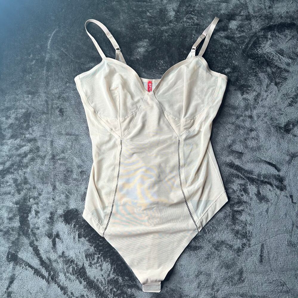 SPANX Haute Contour Beige Bodysuit Size L Shapewear Thong Bodysuit